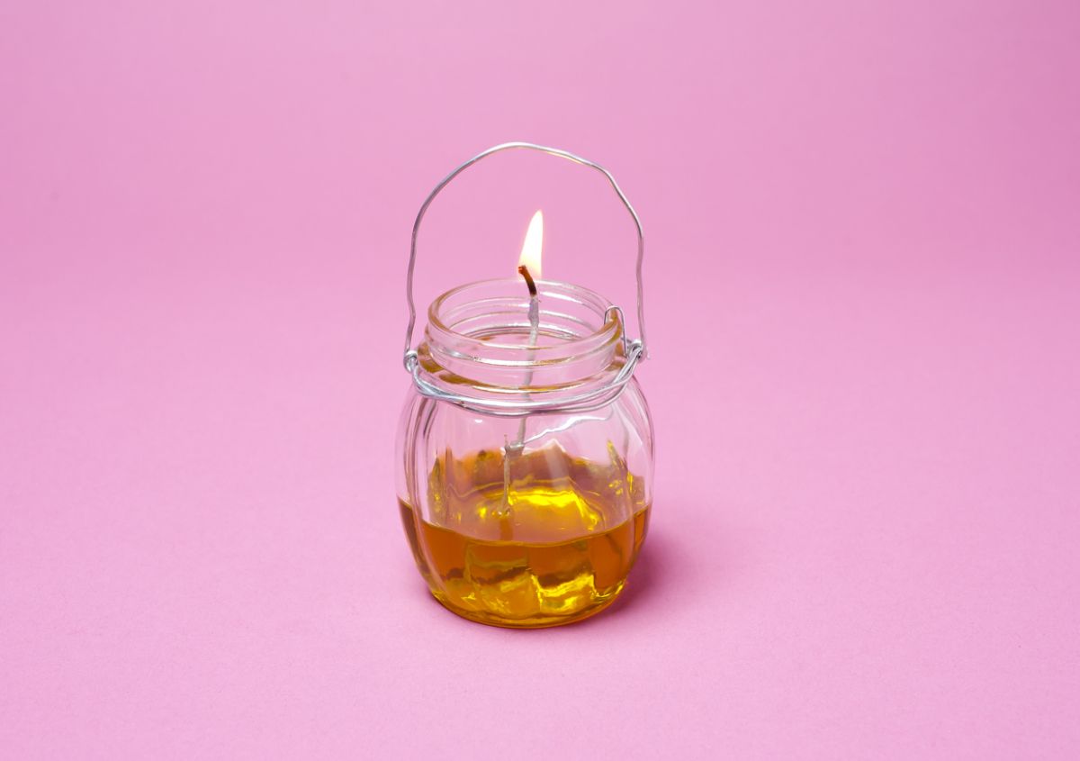 Eco-Friendly Olive Oil & Beeswax Candle Making Guide (PDF)